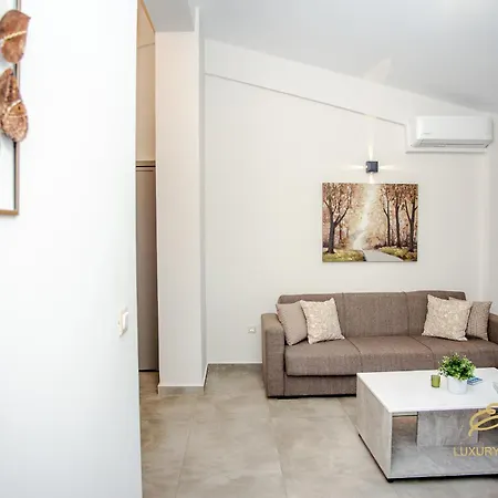 Emily's Luxury Αργοστόλι