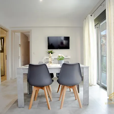 Emily's Luxury Αργοστόλι