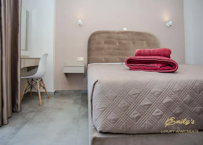 Emily's Luxury * Argostóli